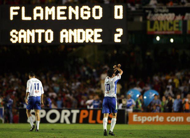 Jean Carlos fez parte do elenco do Ramalhão que conquistou a Copa do Brasil em 2004, marcando três gols no torneio