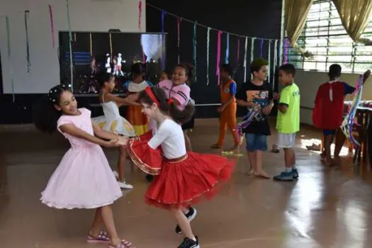 Escolas e Centros Educacionais de Santo André entram no clima do Carnaval