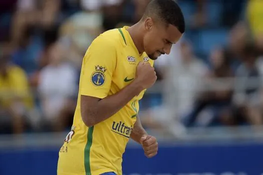 Rodrigo e Adriele são escolhidos melhores do mundo no Beach Soccer