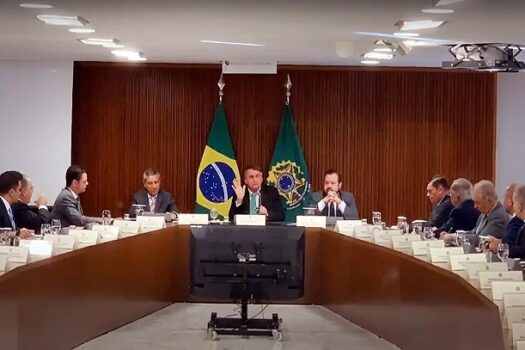 Bolsonaro tentou apoio da OAB contra sistema eleitoral