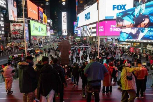 Turista brasileira é baleada na Times Square, em Nova York, diz jornal