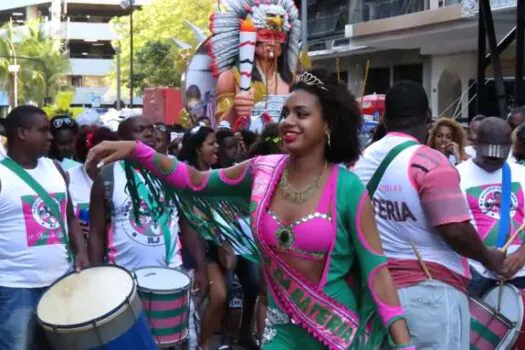 Cacique de Ramos faz 63 anos e fortalece história no carnaval do Rio