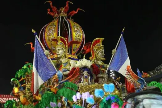 Velha guarda do samba abre o Carnaval em São Paulo