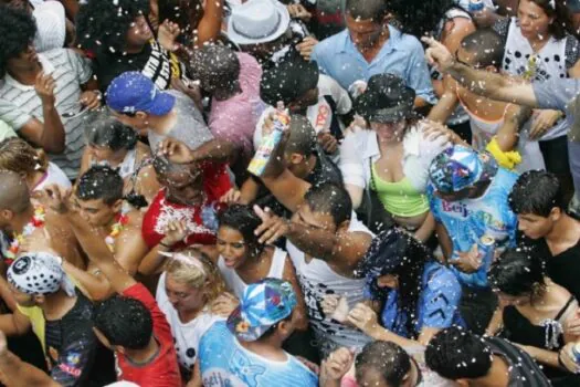 Foliões temem violência no Centro de SP, mas elogiam reocupação no Carnaval