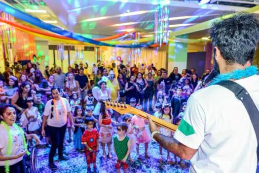 Carnaval do Shopping Vila Olímpia tem música e muita diversão para a família