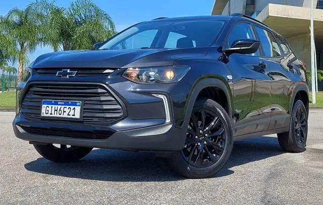 chevrolet-tracker-midnight