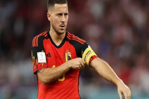 Hazard se compara a Cristiano Ronaldo e provoca astro: ‘Não foi melhor do que eu’