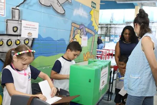 Diadema realiza formações para fortalecer conselhos escolares e conselhos Curumins