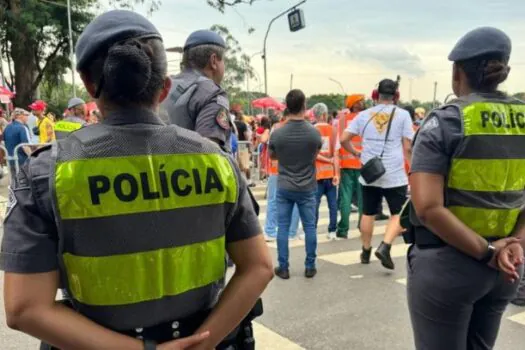 Furtos e roubos de celulares em eventos de Carnaval despencam 48% em São Paulo