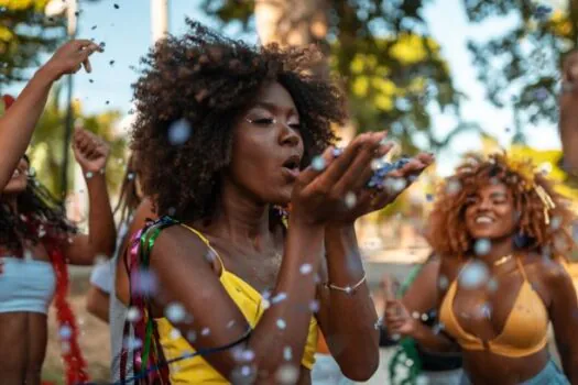 Todo carnaval tem seu fim