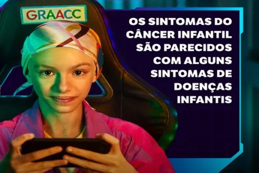 Hospital do GRAACC promove ação educativa na Linha 5-Lilás sobre diagnóstico precoce do câncer infantil