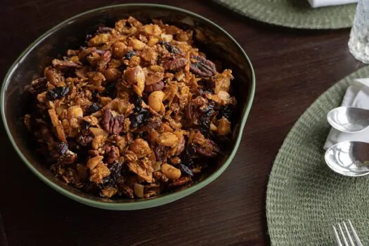 Aprenda a receita da famosa granola artesanal do Villa D’Ozio