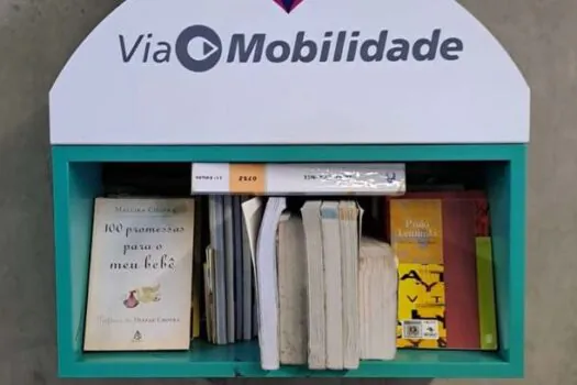 Campanha nas Linhas 8-Diamante e 9-Esmeralda promove educação através da troca de livros