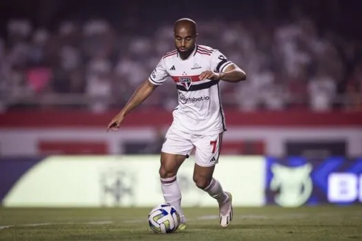 Lucas Moura faz treino isolado no São Paulo e é problema para a decisão da Supercopa Rei