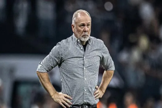 Por que negociação com Mano atrasa estreia de novo técnico no Corinthians