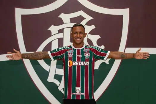 Após Pré-Olímpico com a seleção, atacante Marquinhos é anunciado pelo Fluminense