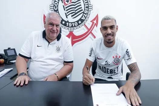 Após longa novela, Corinthians anuncia Matheuzinho em definitivo até 2028