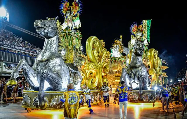 Paraíso do Tuiutu - Carnaval Sapucaí