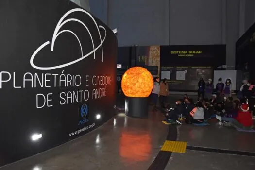 Sabina oferece curso para professores participantes da Olimpíada Brasileira de Astronomia