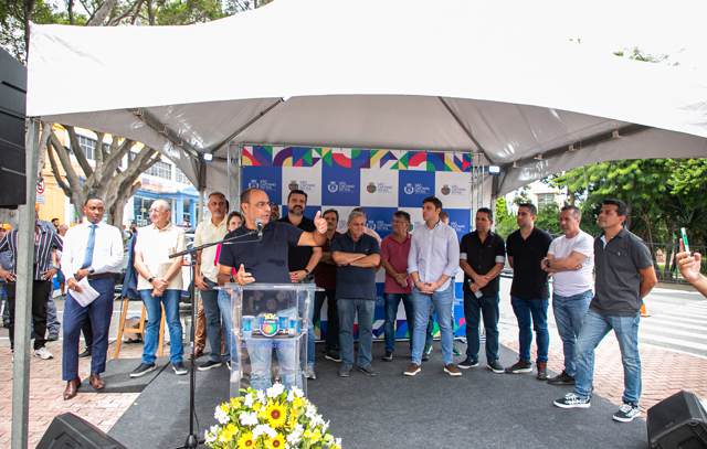 São Caetano revitaliza Praça dos Expedicionários com mastro de bandeira de 25 metros