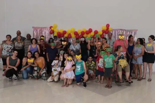 Pré-Carnaval leva solidariedade e folia aos CRAS Quarta Divisão e Ouro Fino