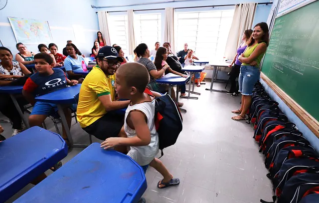 reunião-educação