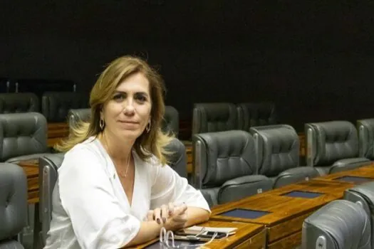 NOTA OFICIAL: Rosana Valle registra Boletim de Ocorrência (B.O.) contra secretário de Cultura de Santos-SP por ameaça