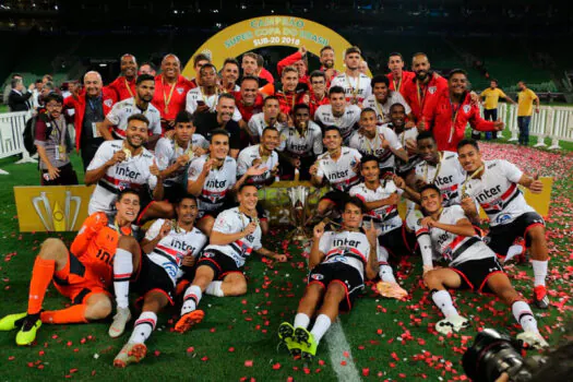 São Paulo fatura Supercopa