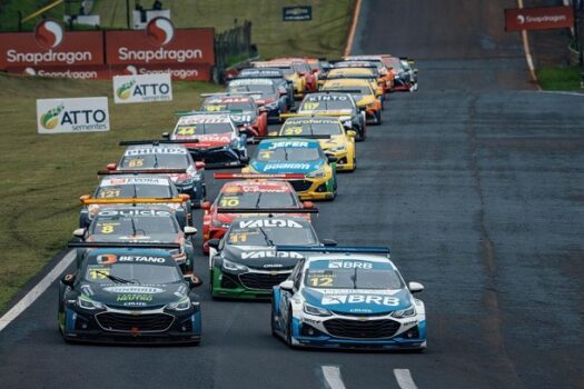 Emoção em dobro: Stock Car anuncia prova sprint aos sábados e corrida principal nos domingos