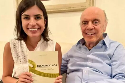 Tabata Amaral se encontra com José Serra e tenta buscar o apoio do PSDB à sua candidatura