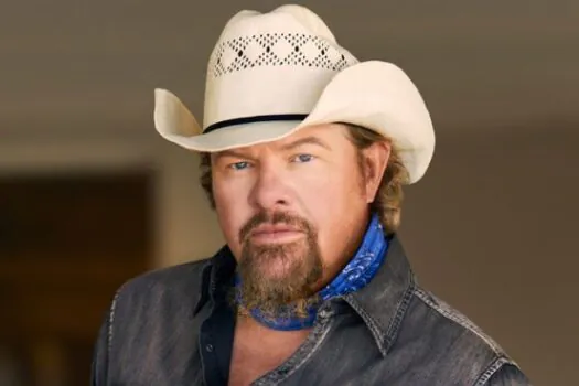 Toby Keith, cantor de country, morre aos 62 anos