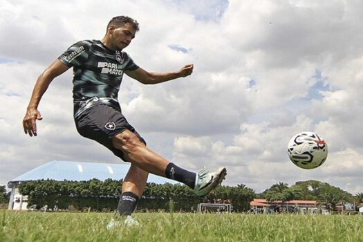 Botafogo começa caminhada por vaga na fase de grupos da Libertadores