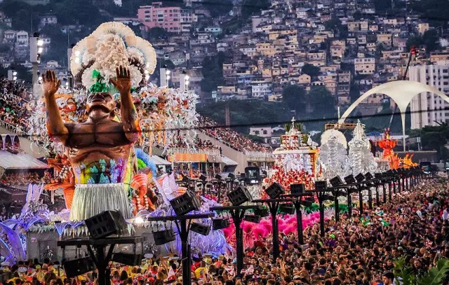 Com enredo de mitologia africana, Viradouro conquista Carnaval 2024 do Rio de Janeiro