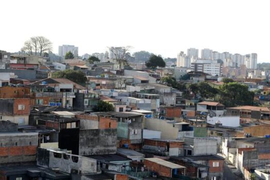 PM descobre túnel de 70 metros em escola na Zona Leste de São Paulo