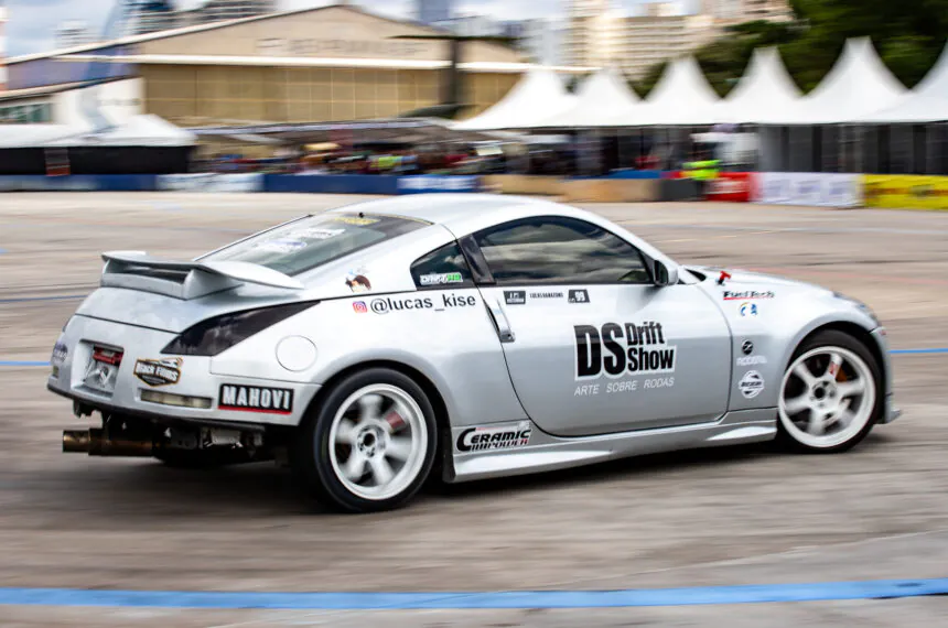 O jovem Lucas Kise competindo no Ultimate Drift São Paulo