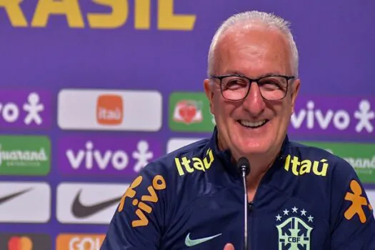 Dorival aprova ‘trio de meias’ da seleção e ganha opções sem Vini Jr.