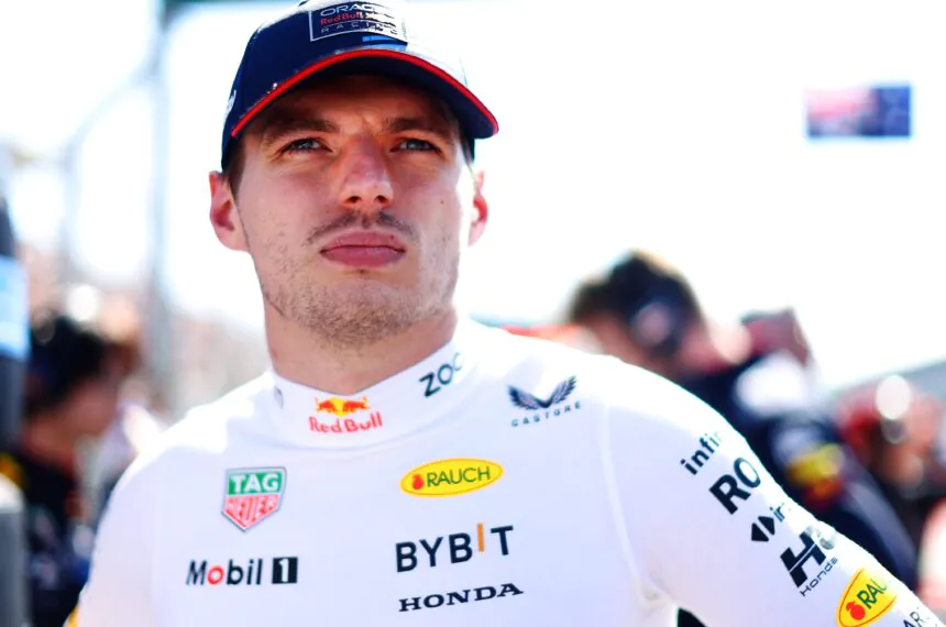 Max Verstappen não completou a prova no GP da Austrália de 2024