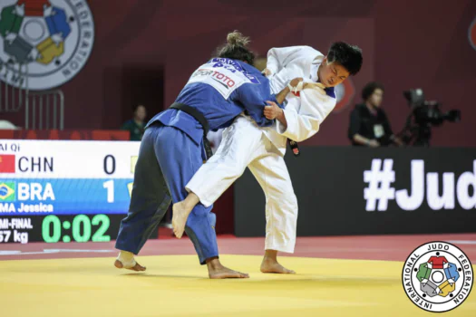 Jessica Lima perde para campeã mundial e fica com a prata no Grand Slam de Antalya de judô