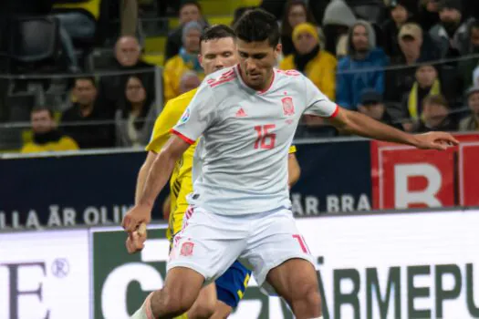 Rodri fica fora de treino e vira dúvida na Espanha para amistoso com a seleção brasileira