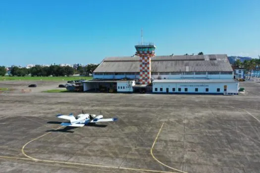 Gol e Azul sinalizaram interesse em operar no Aeroporto do Guarujá, afirma ministro