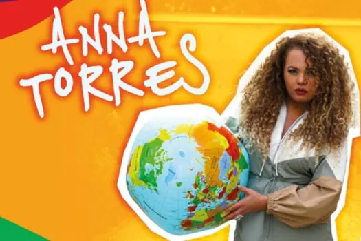 Cantora Anna Torres se apresenta em São Paulo