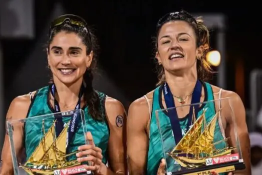 Bárbara e Carol são campeãs da etapa de Doha e se aproximam de Paris