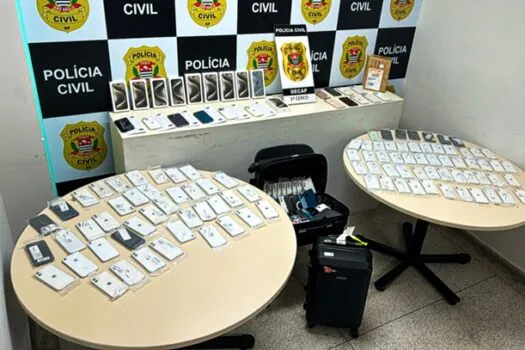 Polícia prende homens em flagrante com 100 celulares e descobre movimentação de R$ 10 milhões