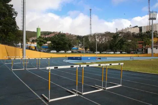 Secretaria de Esportes entrega kits com proteção contra o mosquito da dengue para atletas do Centro de Excelência