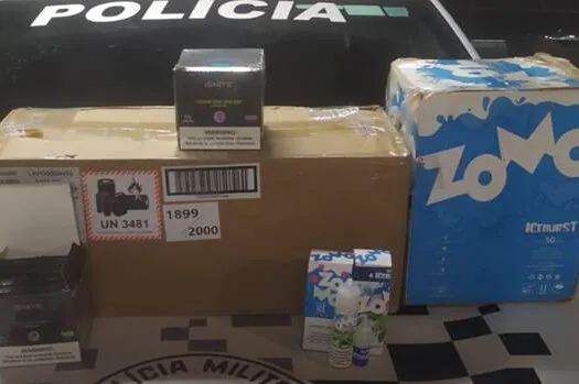 Polícia encontra 3,2 mil cigarros eletrônicos escondidos em carga de alho