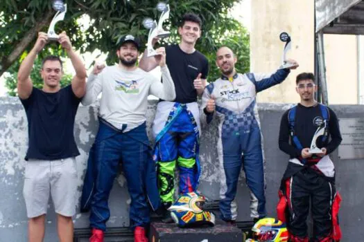 Copa Bandoleros de Kart abre a temporada com corrida emocionante