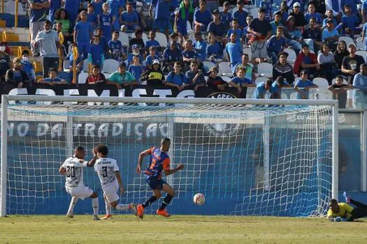 Copa Diadema de Futebol prossegue neste sábado com três partidas