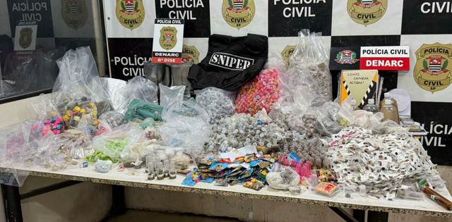 Polícia Civil fecha depósito de drogas e prende suspeito em Embu das Artes