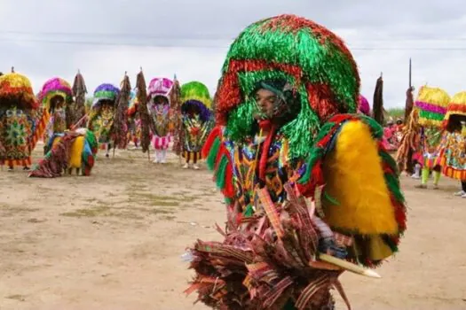 Centro Cultural Fiesp recebe exposição Maracatu – A Magia dos Canaviais