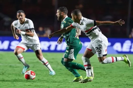 São Paulo e Palmeiras empatam em clássico recheado de polêmica com VAR